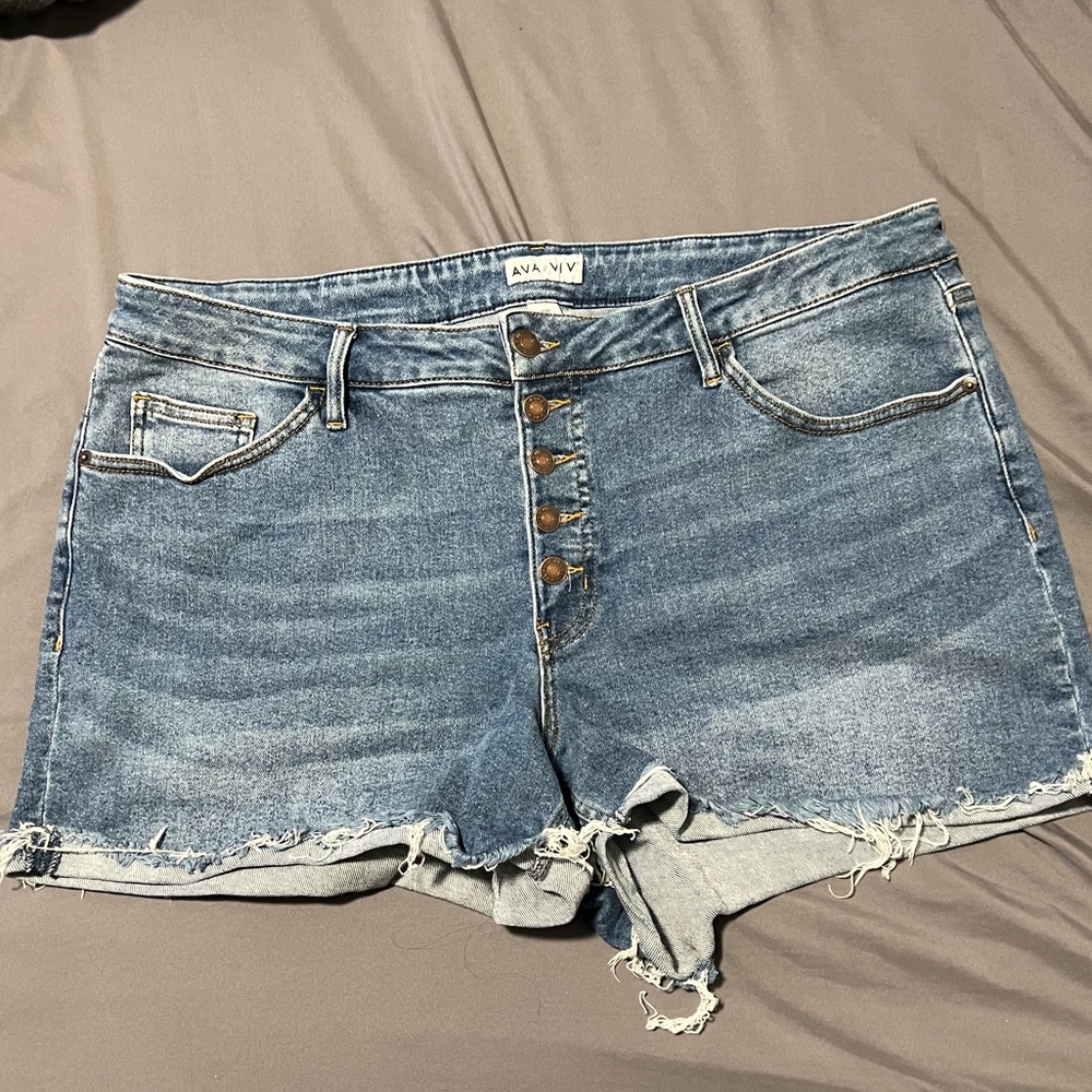 AVA Jean Shorts